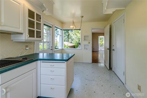 1415 E 2nd Street Port Angeles WA 98362