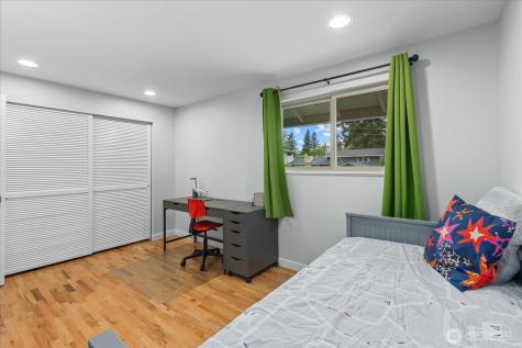 17013 NE 18th Street Bellevue WA 98008