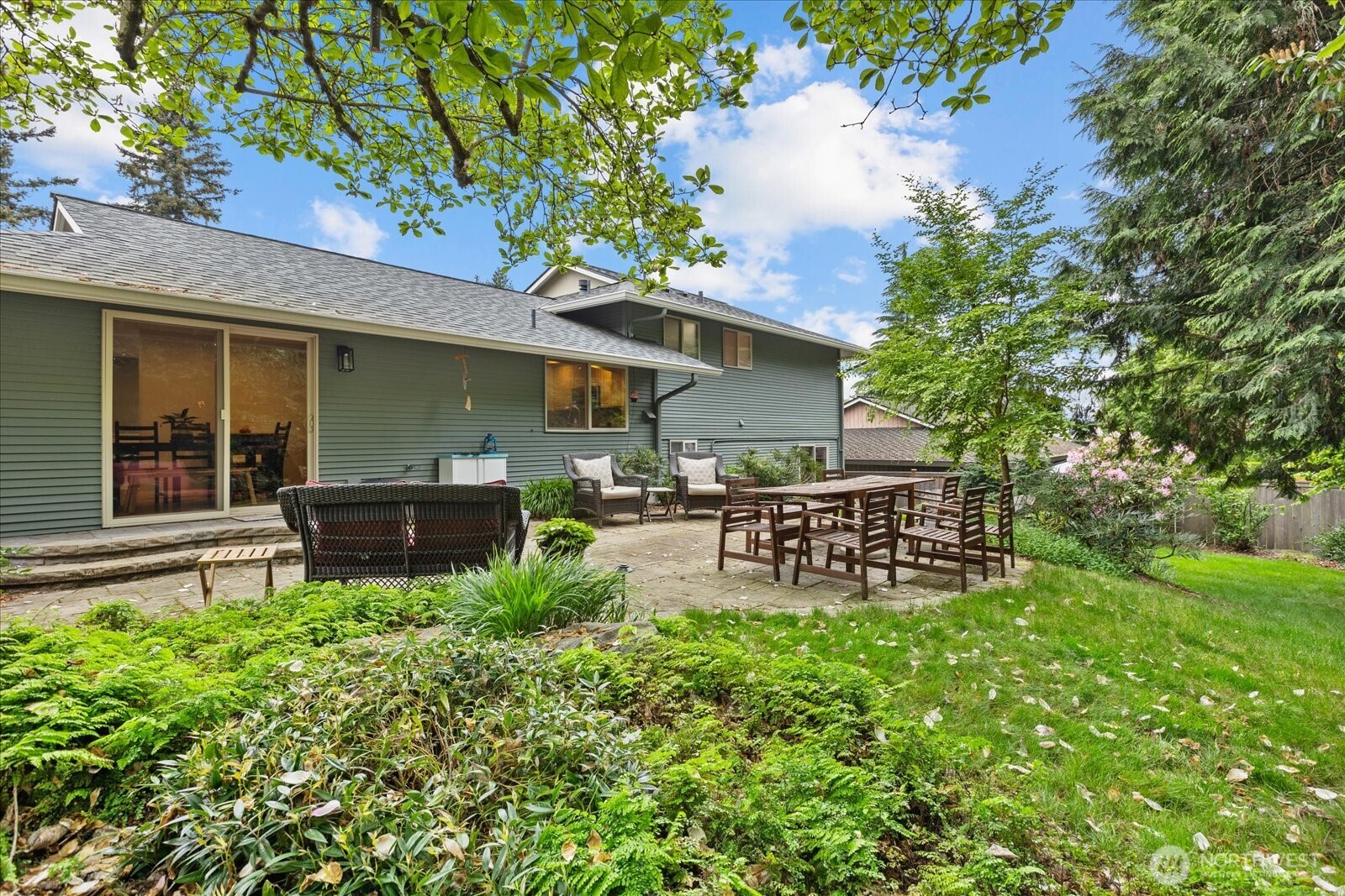 17013 NE 18th Street Bellevue WA 98008