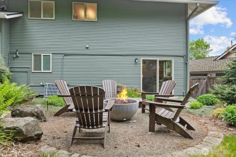 17013 NE 18th Street Bellevue WA 98008