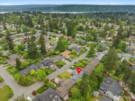 17013 NE 18th Street Bellevue WA 98008