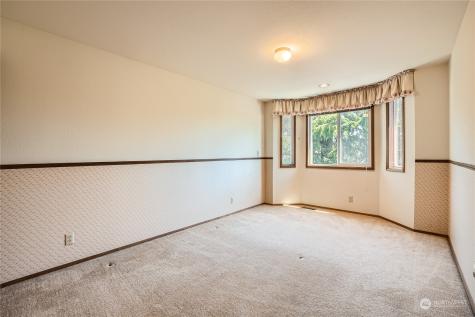 8020 Meridian Avenue N Seattle WA 98103