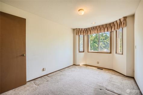 8020 Meridian Avenue N Seattle WA 98103