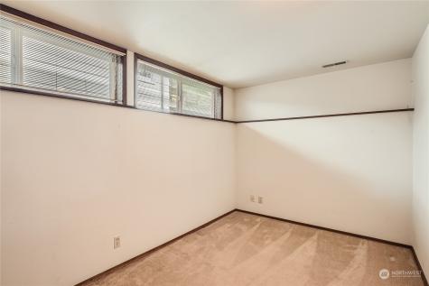 8020 Meridian Avenue N Seattle WA 98103