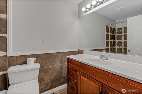 2116 E 150th Street E Tacoma WA 98445
