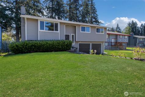 2116 E 150th Street E Tacoma WA 98445