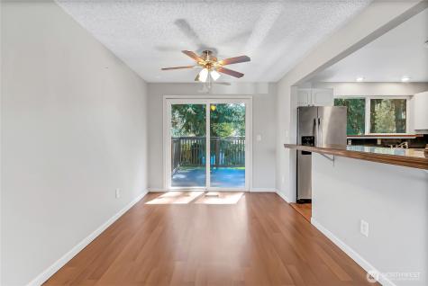 2116 E 150th Street E Tacoma WA 98445