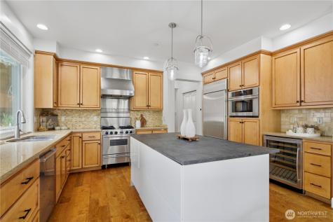 10504 NE 114th Lane Kirkland WA 98033
