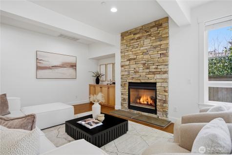 10504 NE 114th Lane Kirkland WA 98033