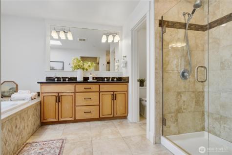10504 NE 114th Lane Kirkland WA 98033