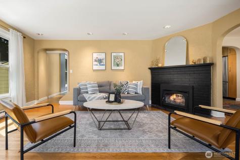8819 Ashworth Avenue N Seattle WA 98103