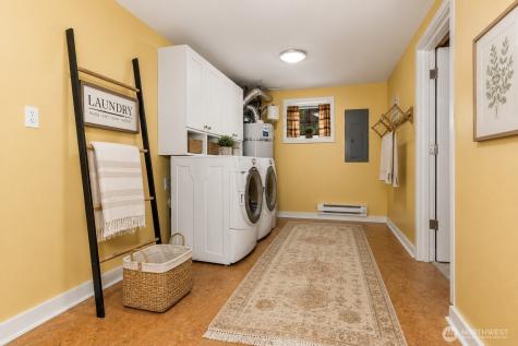 8819 Ashworth Avenue N Seattle WA 98103
