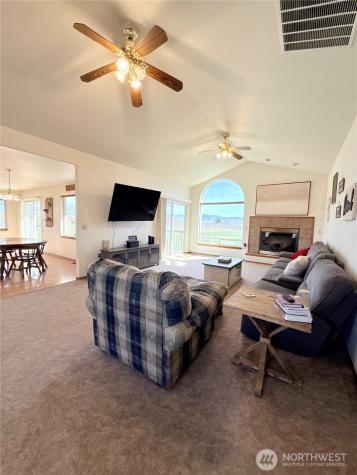 82 Epley Road Omak WA 98841
