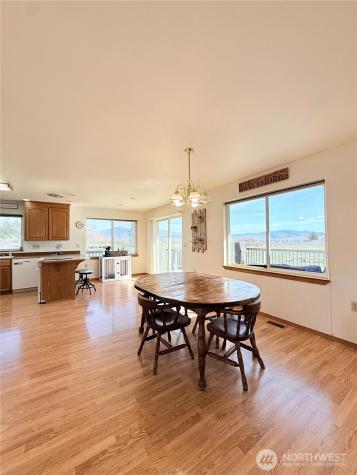 82 Epley Road Omak WA 98841