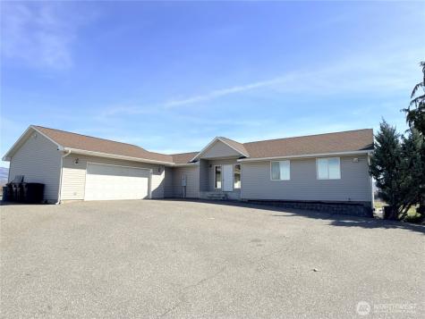 82 Epley Road Omak WA 98841