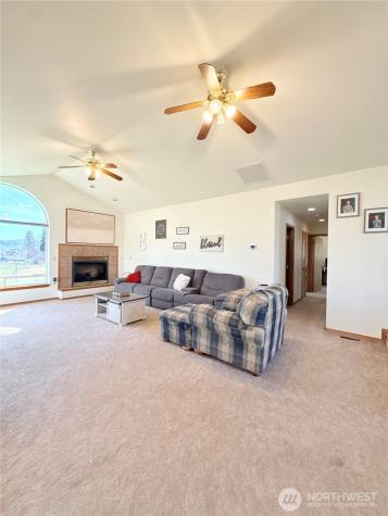 82 Epley Road Omak WA 98841