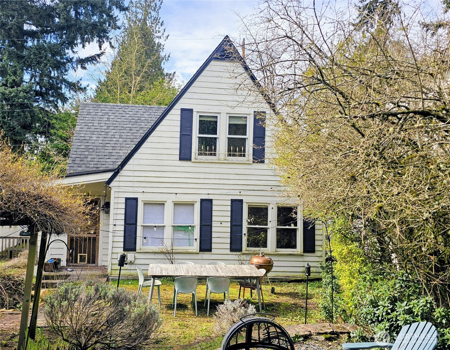 10741 Palatine Avenue N Seattle WA 98133
