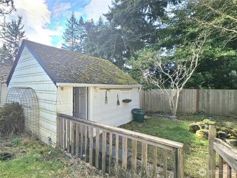 10741 Palatine Avenue N Seattle WA 98133