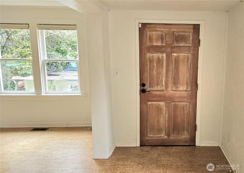 10741 Palatine Avenue N Seattle WA 98133