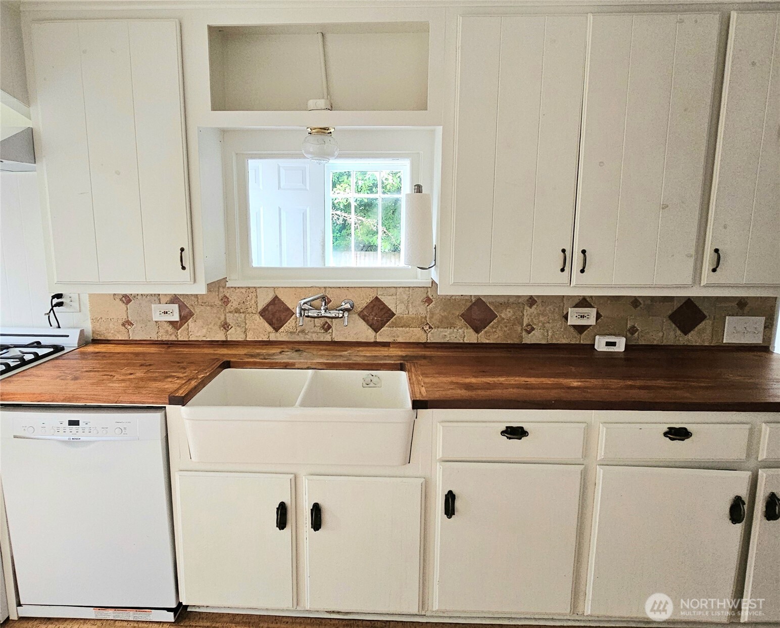 10741 Palatine Avenue N Seattle WA 98133