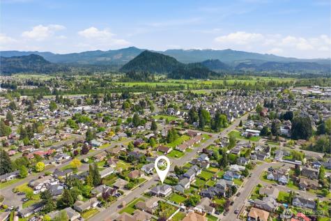 1156 Semanski Enumclaw WA 98022