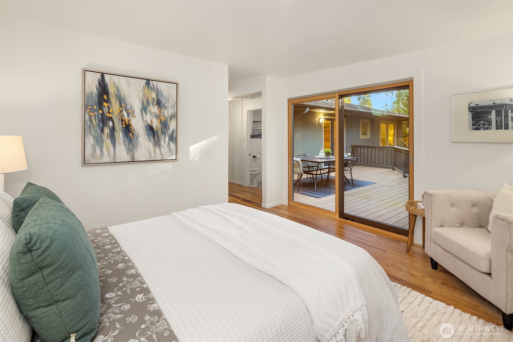 10743 14th Avenue NE Seattle WA 98125