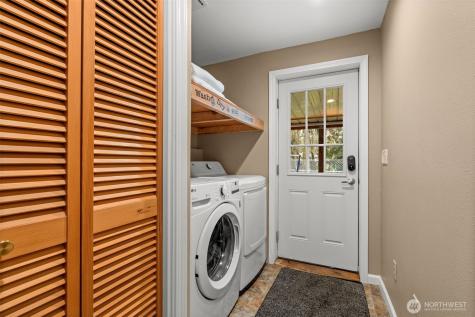 1030 Hillandale Drive E Port Orchard WA 98366