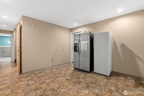 1030 Hillandale Drive E Port Orchard WA 98366