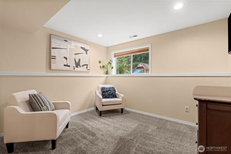1030 Hillandale Drive E Port Orchard WA 98366