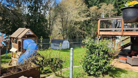 1030 Hillandale Drive E Port Orchard WA 98366