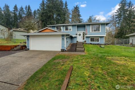 1030 Hillandale Drive E Port Orchard WA 98366