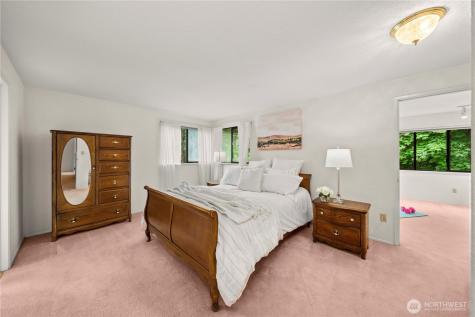 3811 S 255th Place Kent WA 98032