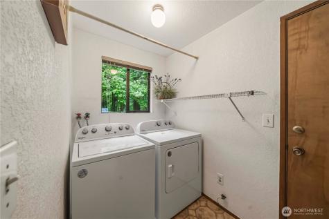 3811 S 255th Place Kent WA 98032