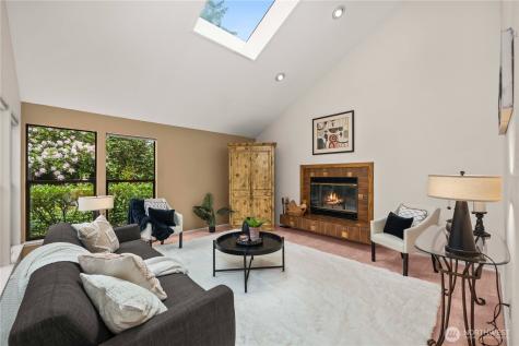 3811 S 255th Place Kent WA 98032