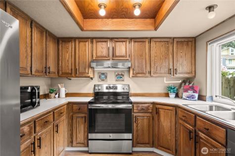 3811 S 255th Place Kent WA 98032
