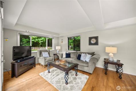 3811 S 255th Place Kent WA 98032