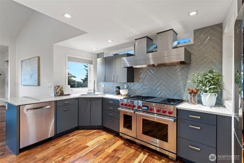 5525 Highland Drive Bellevue WA 98006