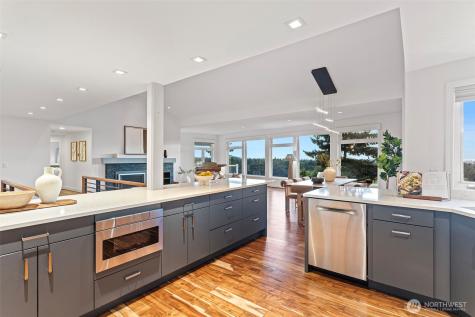 5525 Highland Drive Bellevue WA 98006