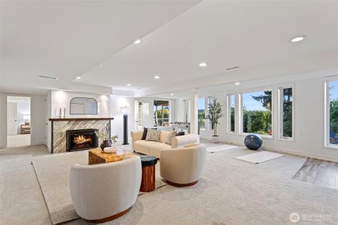 5525 Highland Drive Bellevue WA 98006