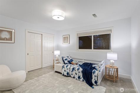 5525 Highland Drive Bellevue WA 98006