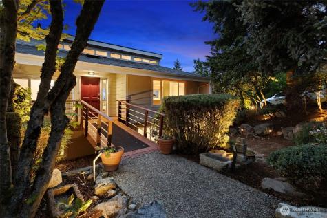 5525 Highland Drive Bellevue WA 98006