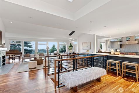 5525 Highland Drive Bellevue WA 98006