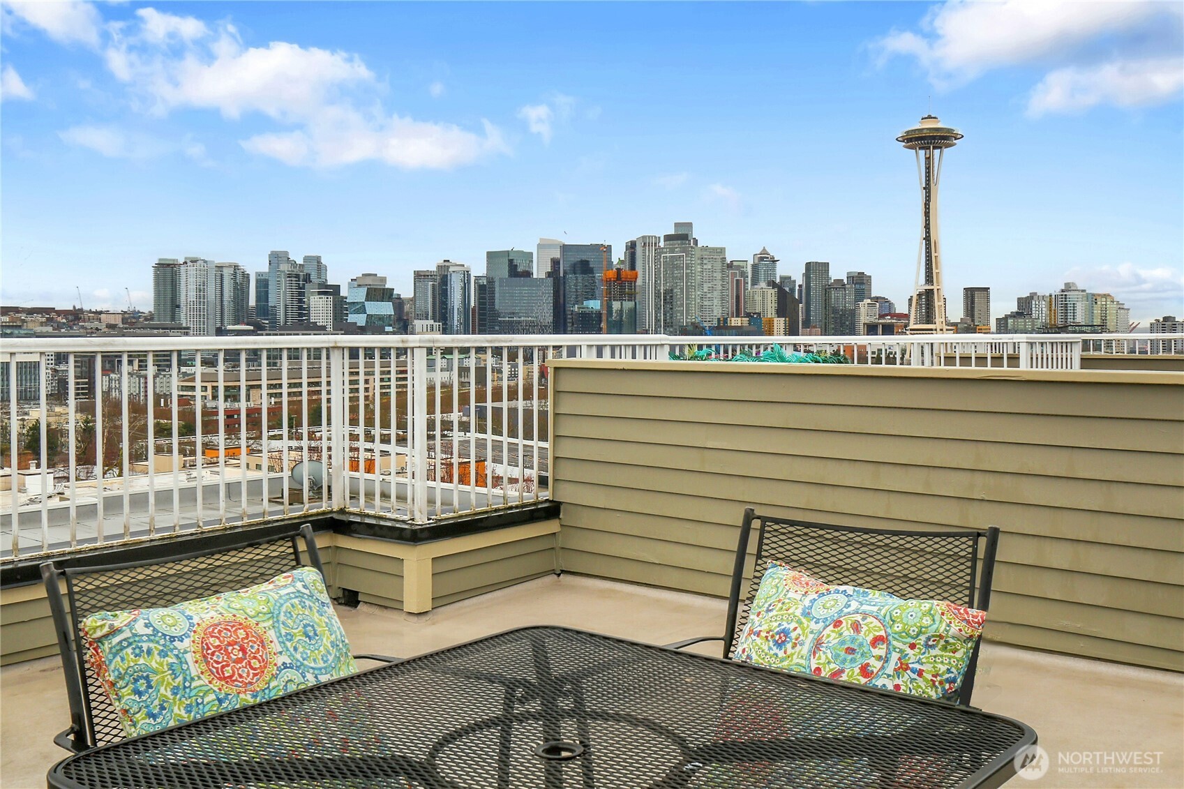 815 2nd Avenue N Seattle WA 98109