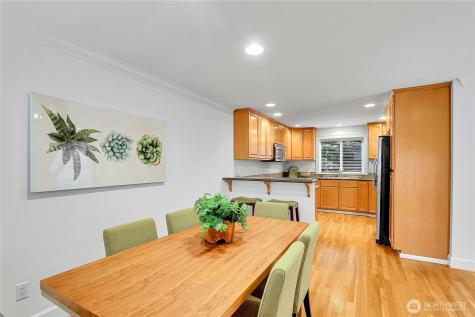 815 2nd Avenue N Seattle WA 98109