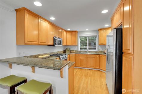 815 2nd Avenue N Seattle WA 98109
