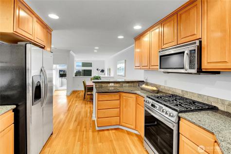 815 2nd Avenue N Seattle WA 98109