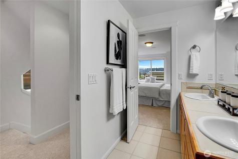 815 2nd Avenue N Seattle WA 98109
