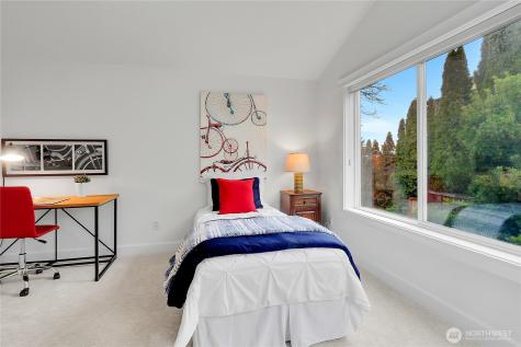 815 2nd Avenue N Seattle WA 98109