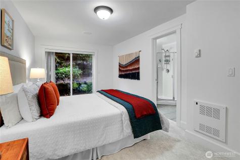 815 2nd Avenue N Seattle WA 98109