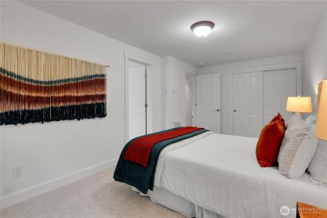 815 2nd Avenue N Seattle WA 98109